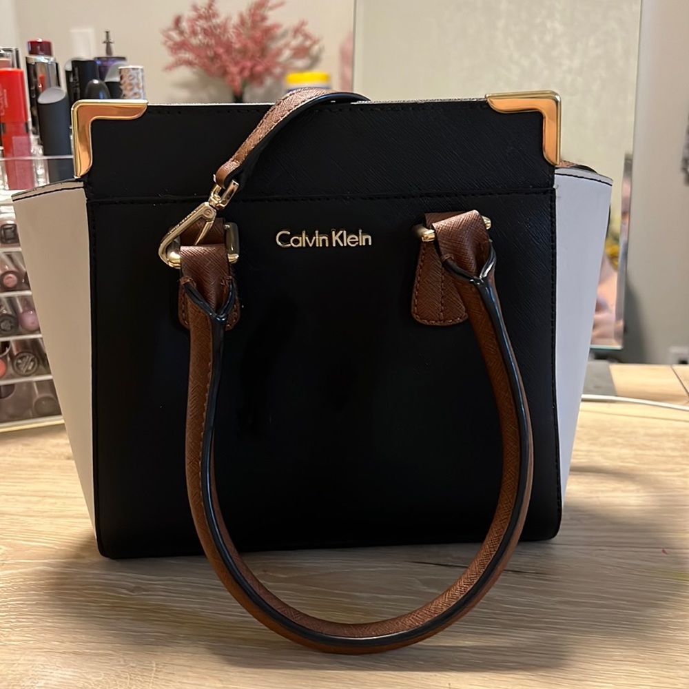 Calvin Klein Crossbody Tote